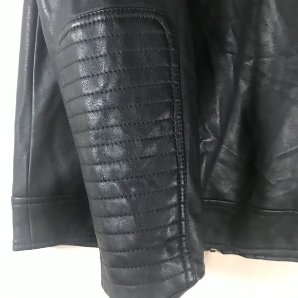 Arizona Jeans Ladies Black Faux Leather Riding Jacket. Full Zip, zip up pockets - Picture 4 of 11